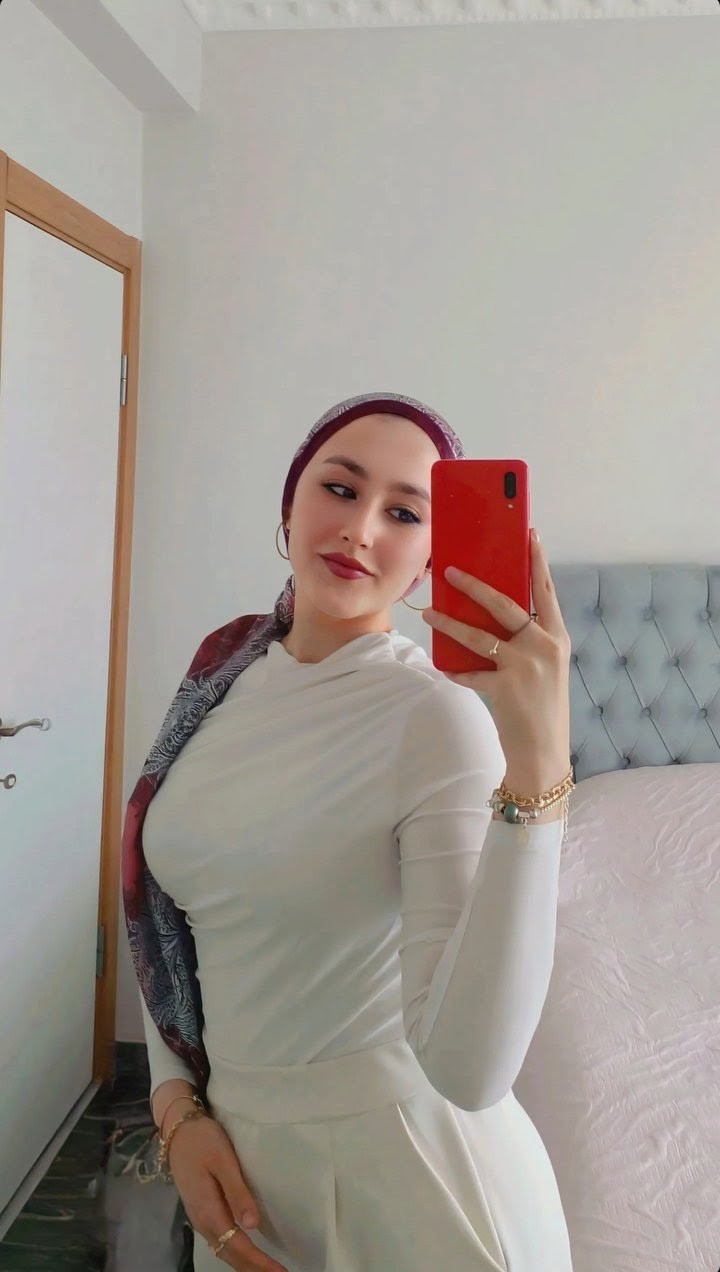 Beşkardeş Efsanevi Başarı Escort Bayan Kaya