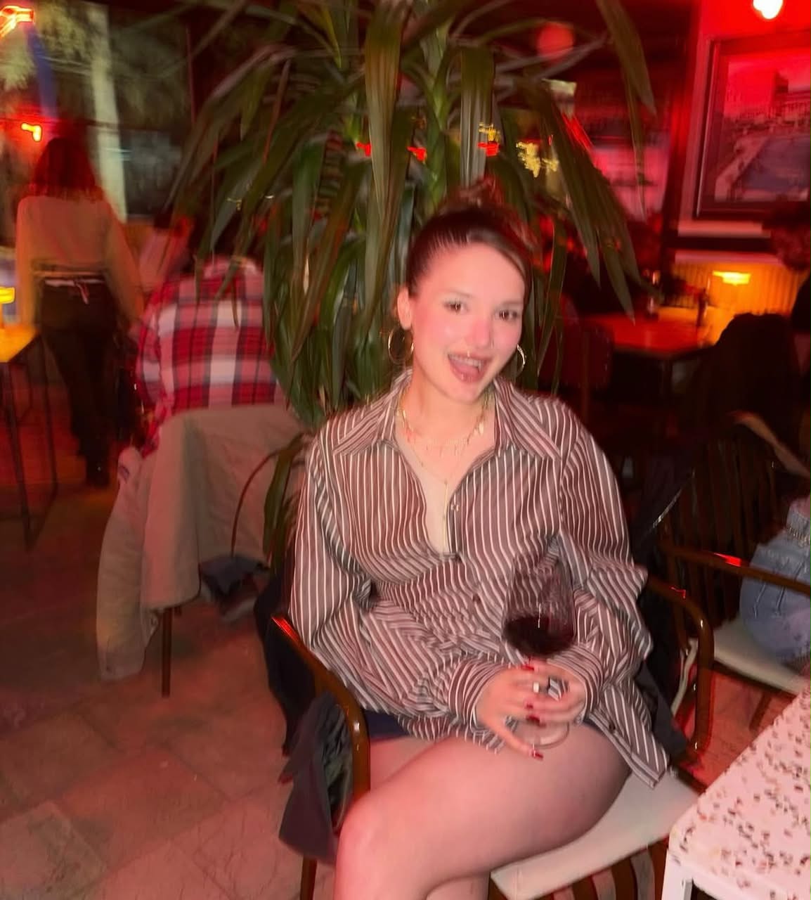Kömüşini Macera Dolu Partner Bayan Escort Pelin